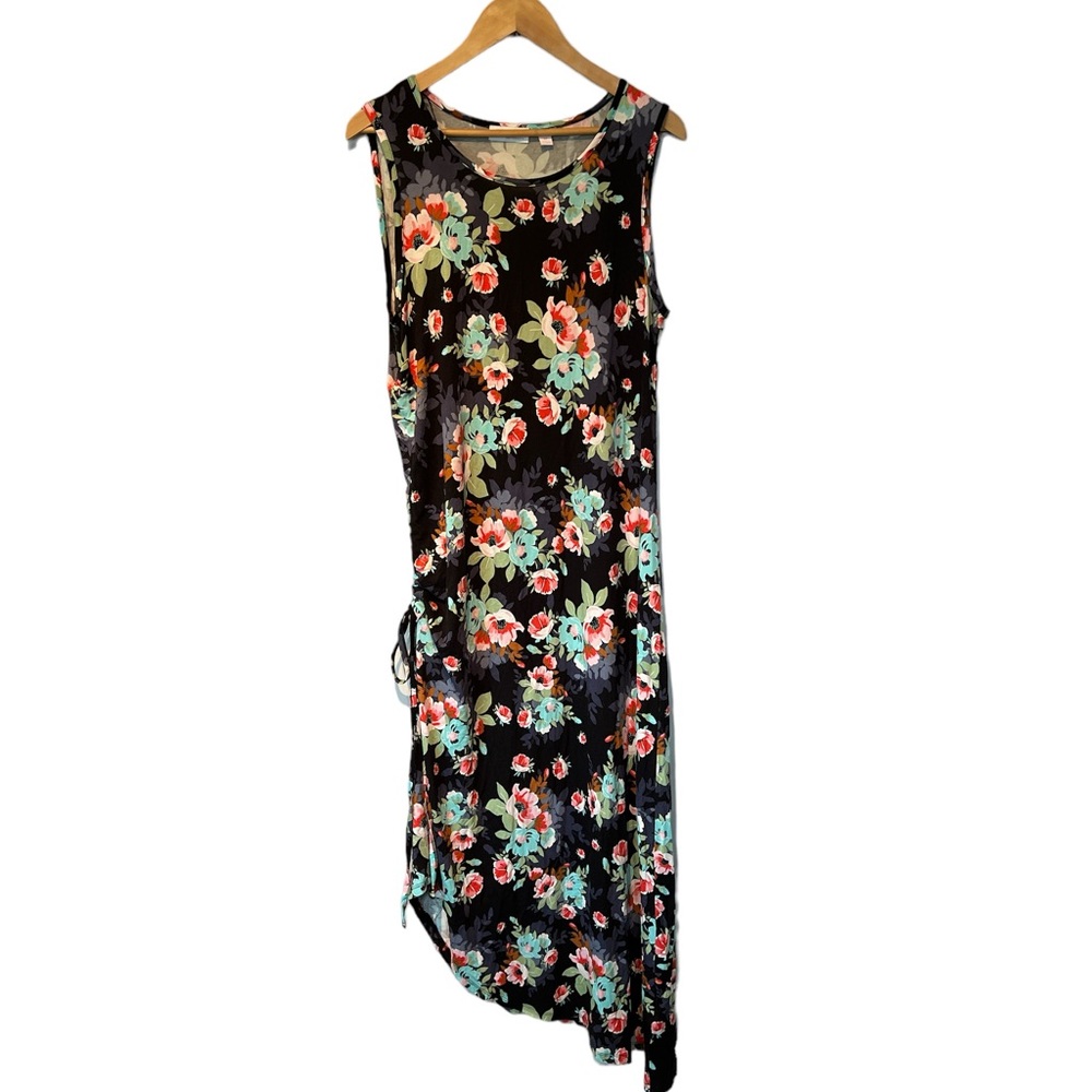 Flutter & Kick floral asymmetrical side rush maxi maternity dress Medium